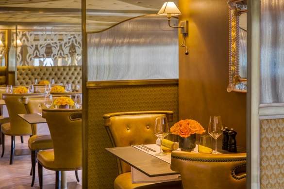 Uniworld SS La Venezia - Restaurante Rialto 2.jpg